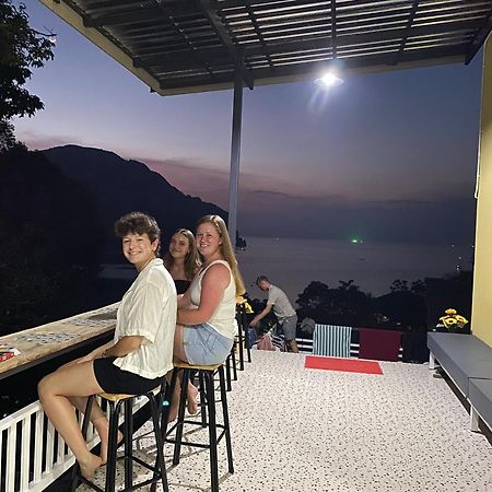 The View Hostel Phi Phi Don Exterior photo